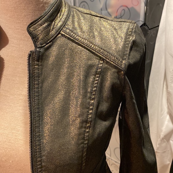 (Sold)White House black market blazer - Picture 2 of 8